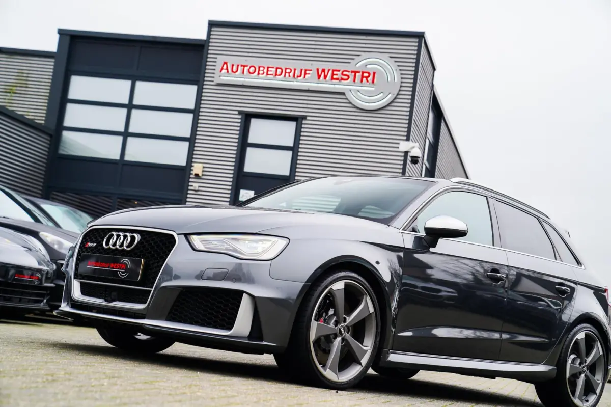 2.5 TFSI RS 3 quattro Pro Line Plus | FABRIEKSNIEUW DOOR STIPT | Panorama | Carbon Pakket | NIEUW | NAP