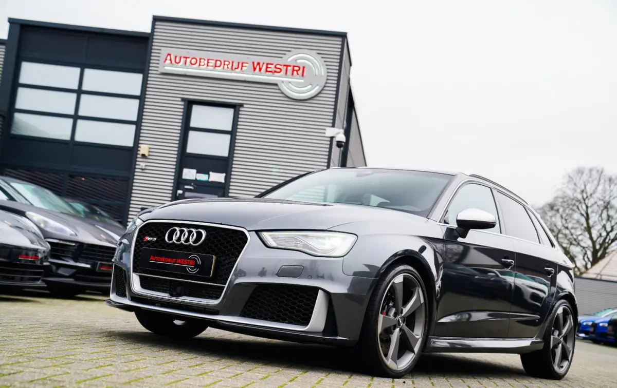 2.5 TFSI RS 3 quattro Pro Line Plus | FABRIEKSNIEUW DOOR STIPT | Panorama | Carbon Pakket | NIEUW | NAP