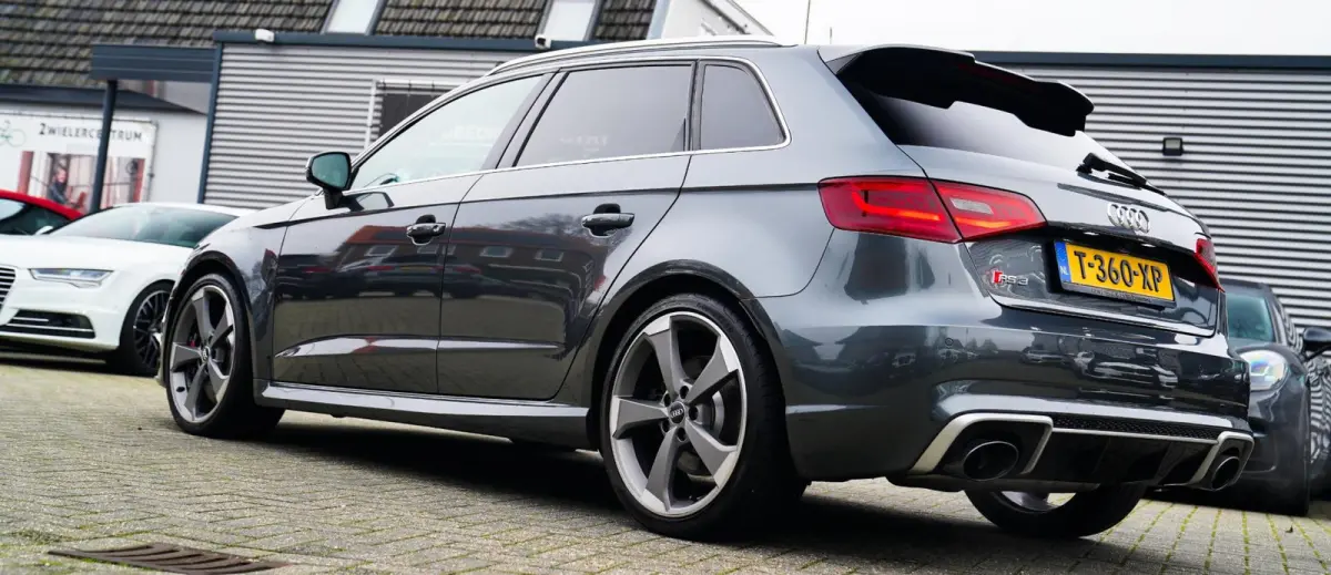 2.5 TFSI RS 3 quattro Pro Line Plus | FABRIEKSNIEUW DOOR STIPT | Panorama | Carbon Pakket | NIEUW | NAP