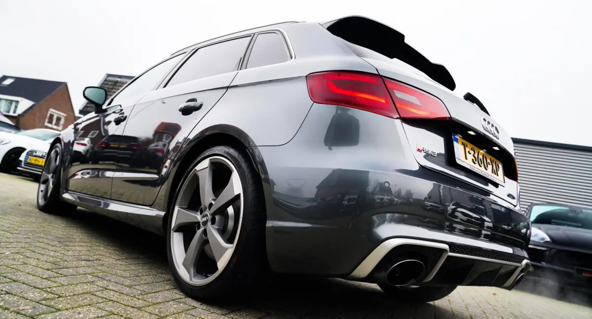 2.5 TFSI RS 3 quattro Pro Line Plus | FABRIEKSNIEUW DOOR STIPT | Panorama | Carbon Pakket | NIEUW | NAP