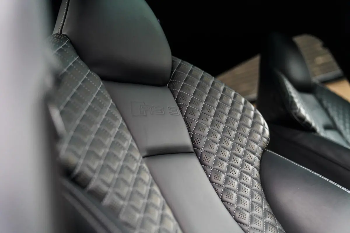 2.5 TFSI RS 3 quattro Pro Line Plus | FABRIEKSNIEUW DOOR STIPT | Panorama | Carbon Pakket | NIEUW | NAP