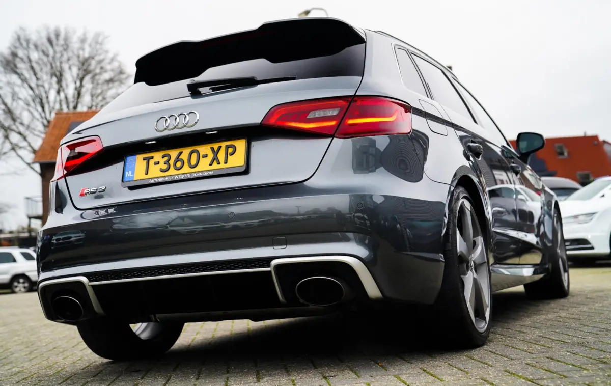 2.5 TFSI RS 3 quattro Pro Line Plus | FABRIEKSNIEUW DOOR STIPT | Panorama | Carbon Pakket | NIEUW | NAP