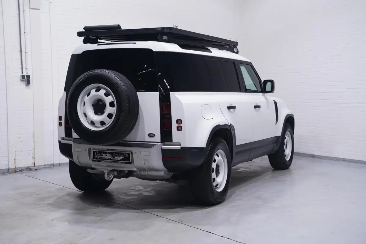 3.0 D250 Grijs Kenteken 3-Zits Lang, Front Runner Dakdrager, 360 Camera, Navi, Trekhaak 3.500 kg