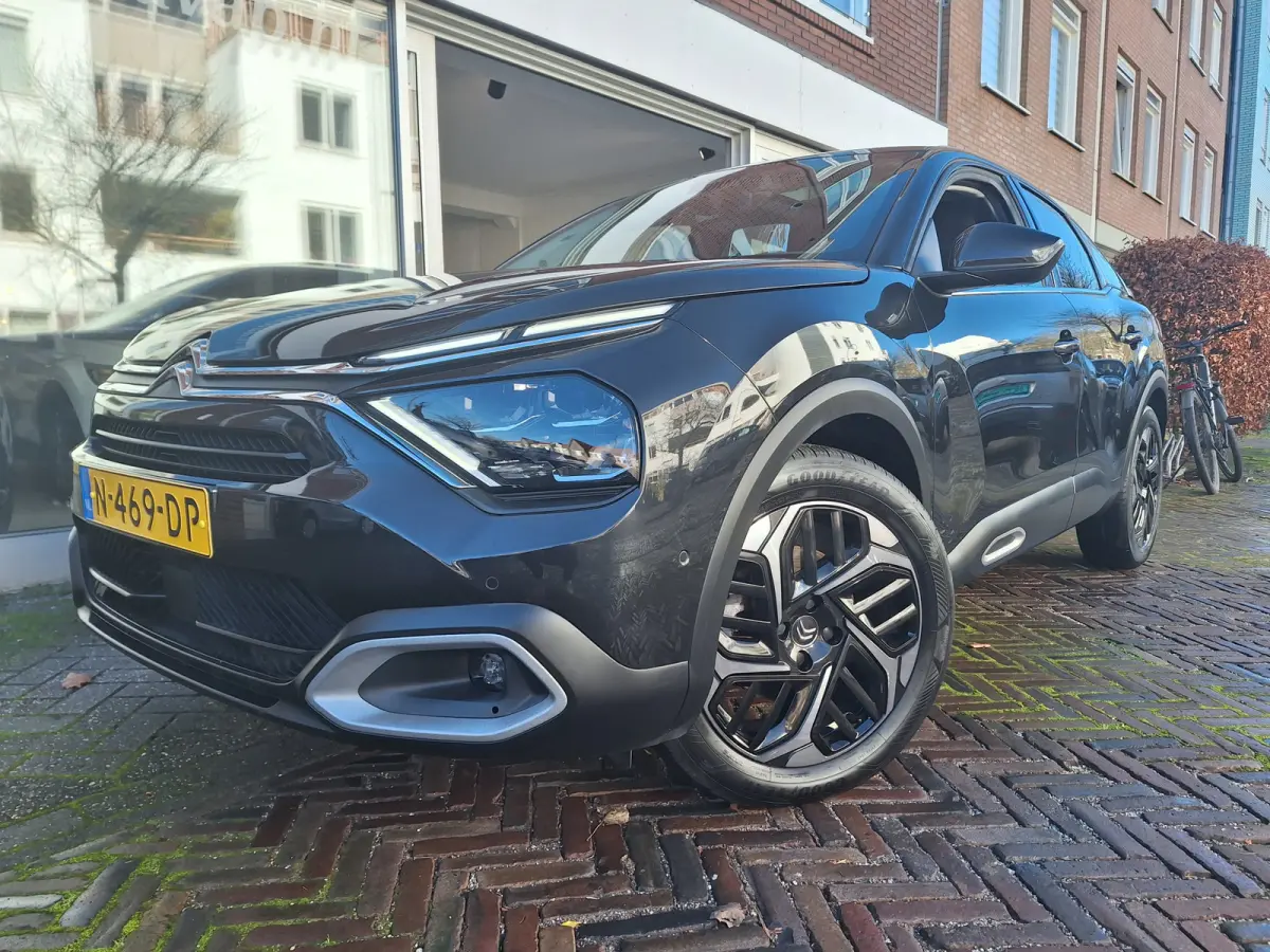 1.2 Puretech Shine /Camera/Opendak/Navi/Clima/Head-Up/1e Eig/Harantie