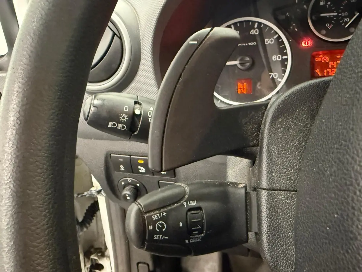 1.6 BlueHDi 100 PK L1 Premium Airco Cruise Control Parkeersensoren Elektrische Ramen
