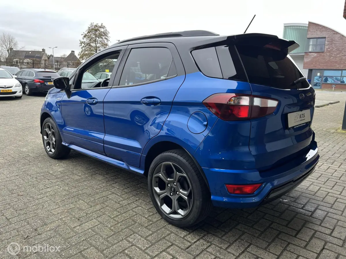 1.0 EcoBoost ST-LINE NAVI*CAMERA*CRUISE*PDC*