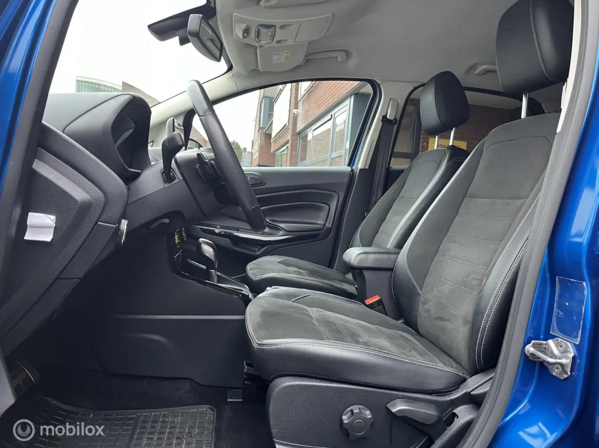 1.0 EcoBoost ST-LINE NAVI*CAMERA*CRUISE*PDC*