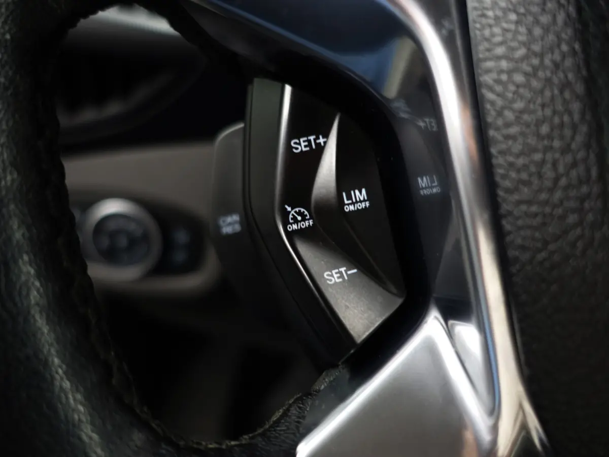 1.5 EcoBlue L2 ST Line Aut- 2x Schuifdeur, 3 Pers, Camera, Carplay, Stoelverwarming, Sidebars