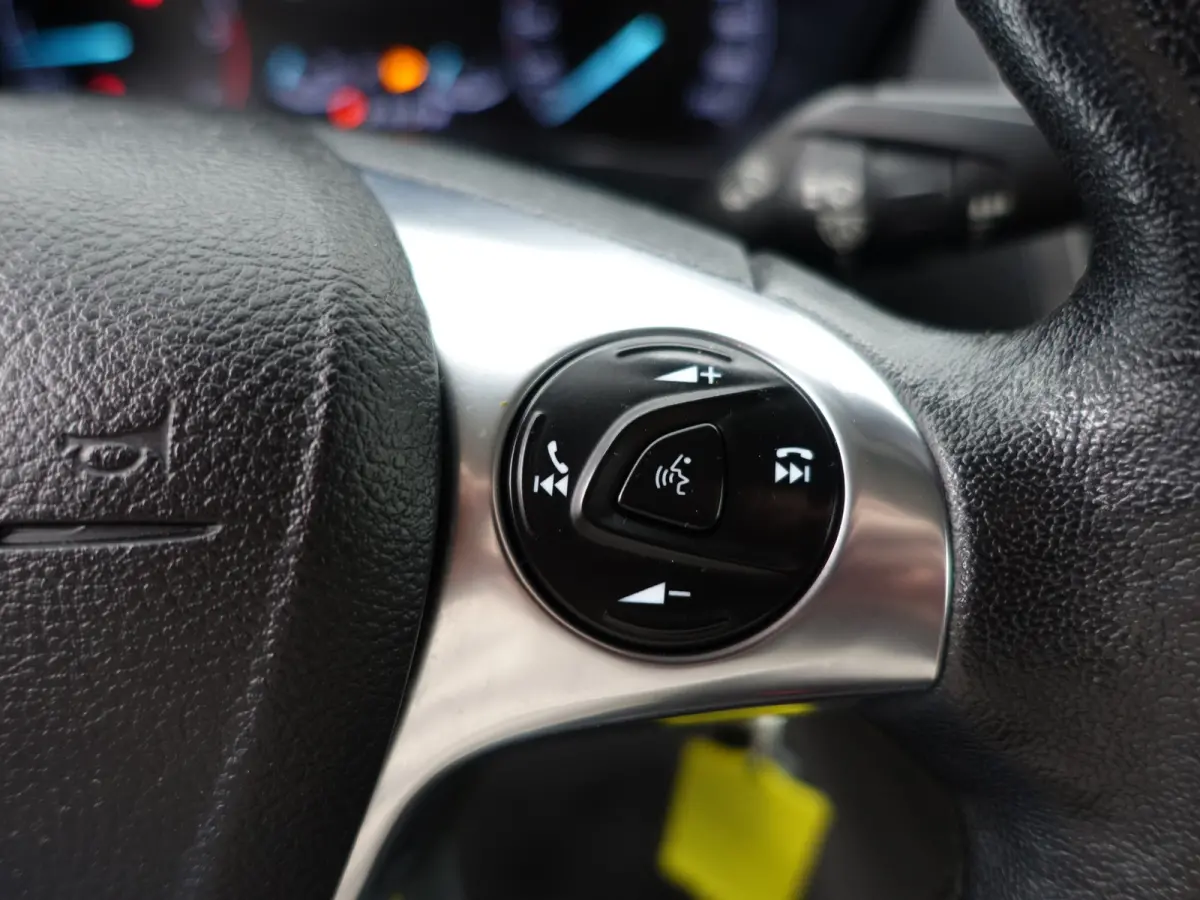 1.5 EcoBlue L2 ST Line Aut- 2x Schuifdeur, 3 Pers, Camera, Carplay, Stoelverwarming, Sidebars