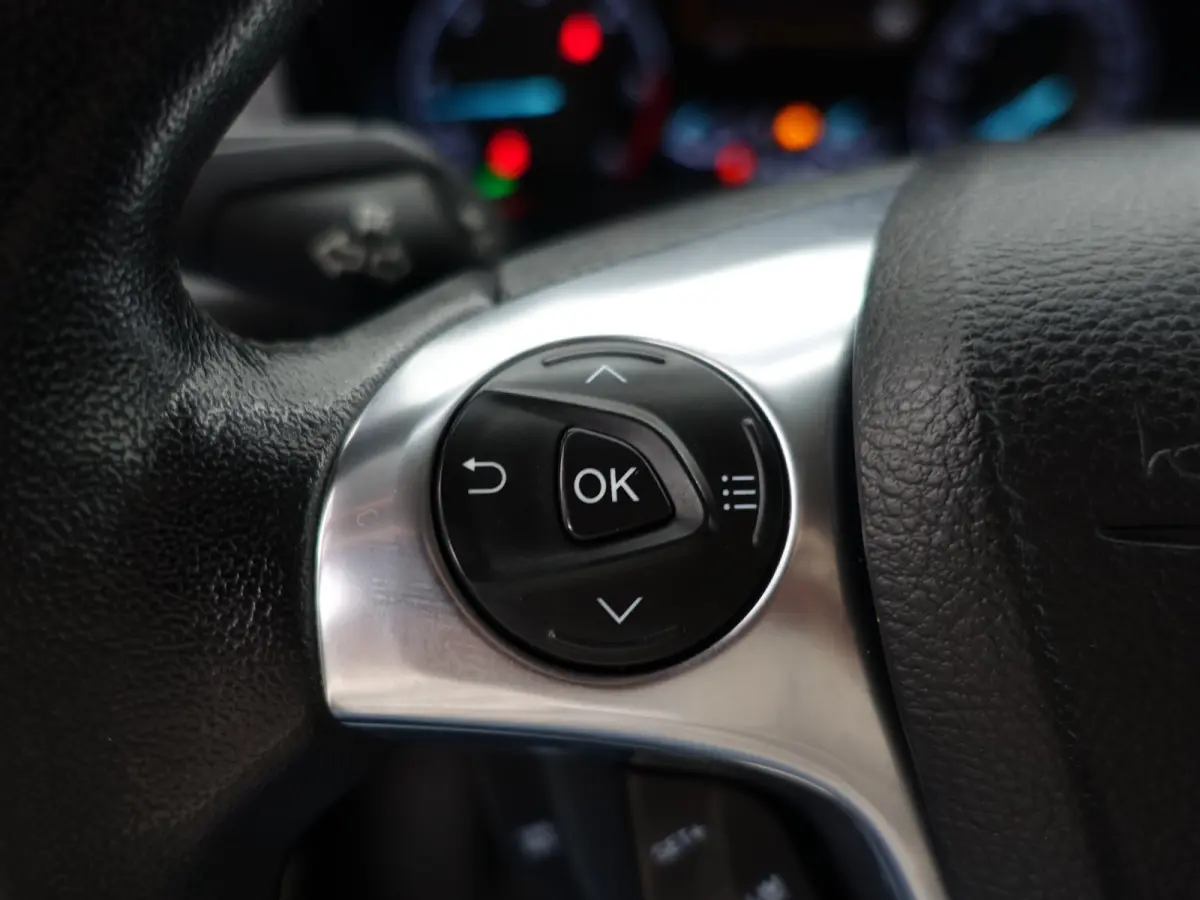 1.5 EcoBlue L2 ST Line Aut- 2x Schuifdeur, 3 Pers, Camera, Carplay, Stoelverwarming, Sidebars