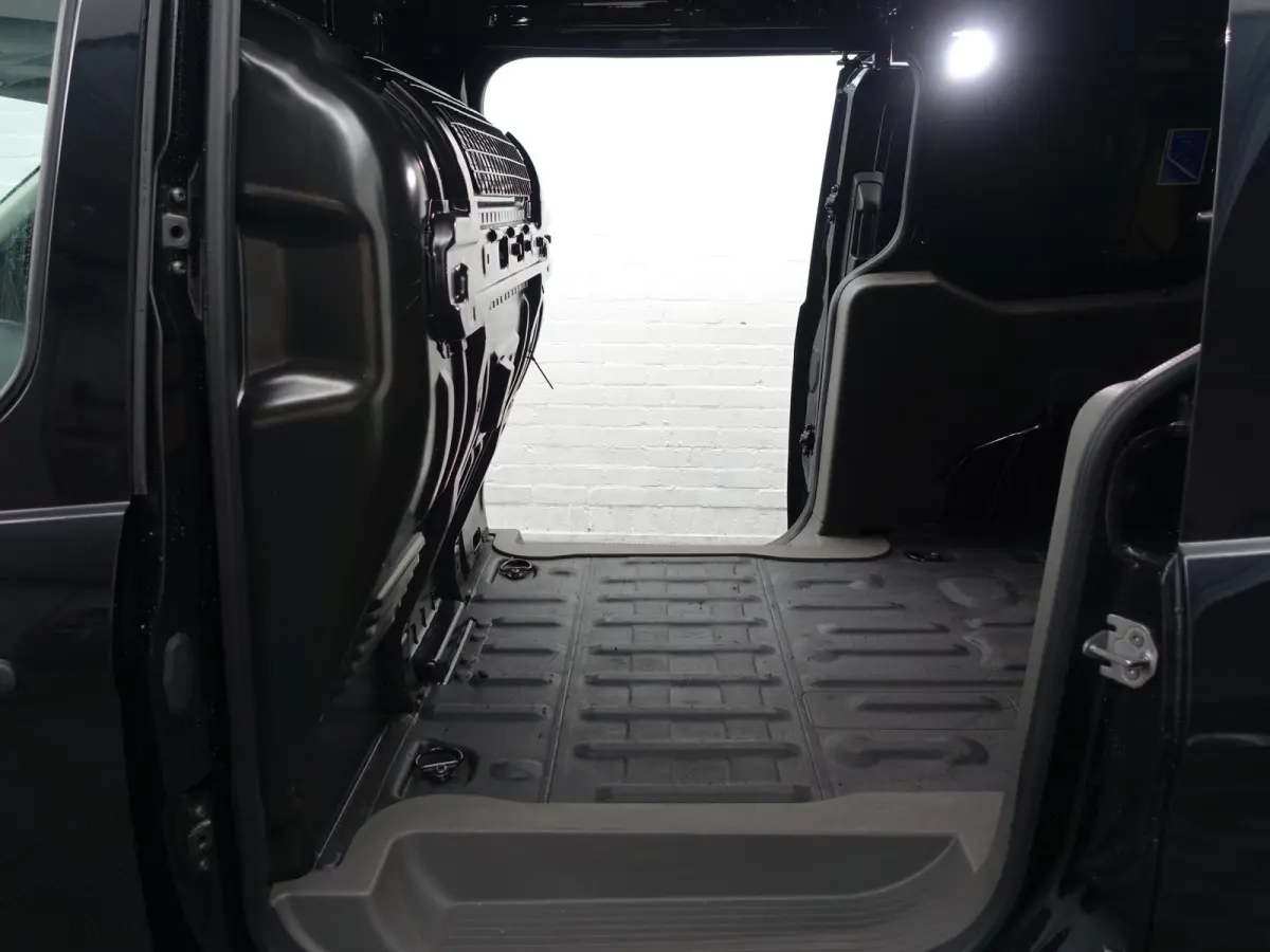 1.5 EcoBlue L2 ST Line Aut- 2x Schuifdeur, 3 Pers, Camera, Carplay, Stoelverwarming, Sidebars