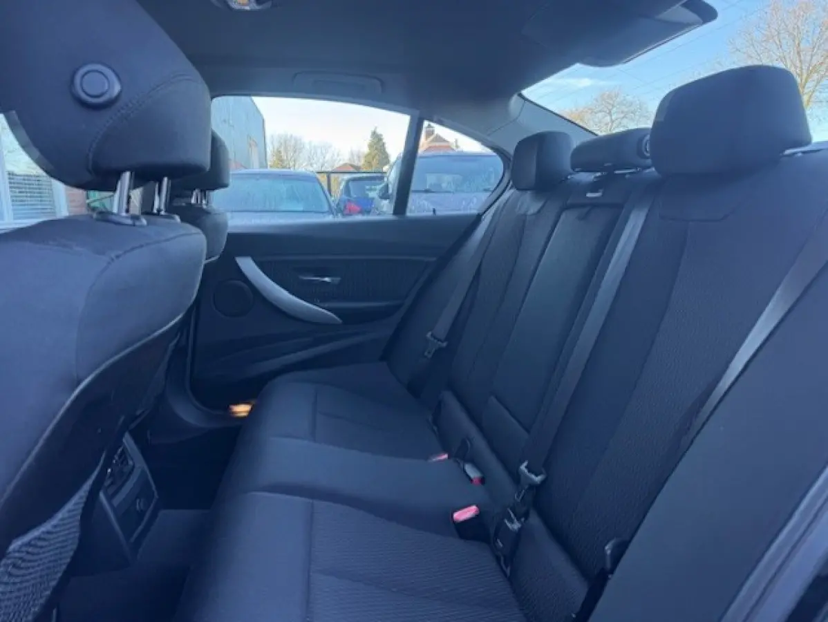 330e Centennial Executive - Dealer onderhouden