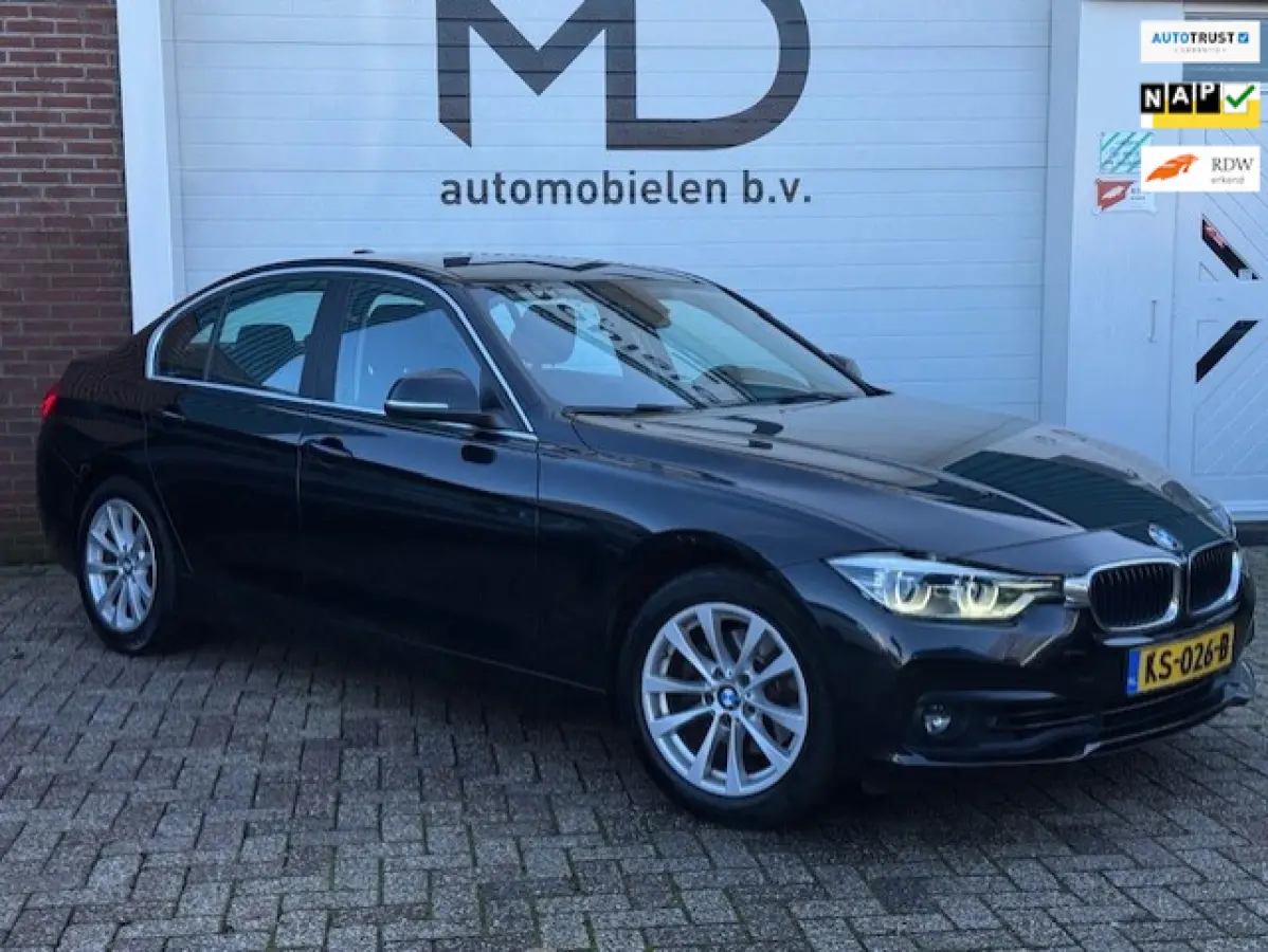 330e Centennial Executive - Dealer onderhouden