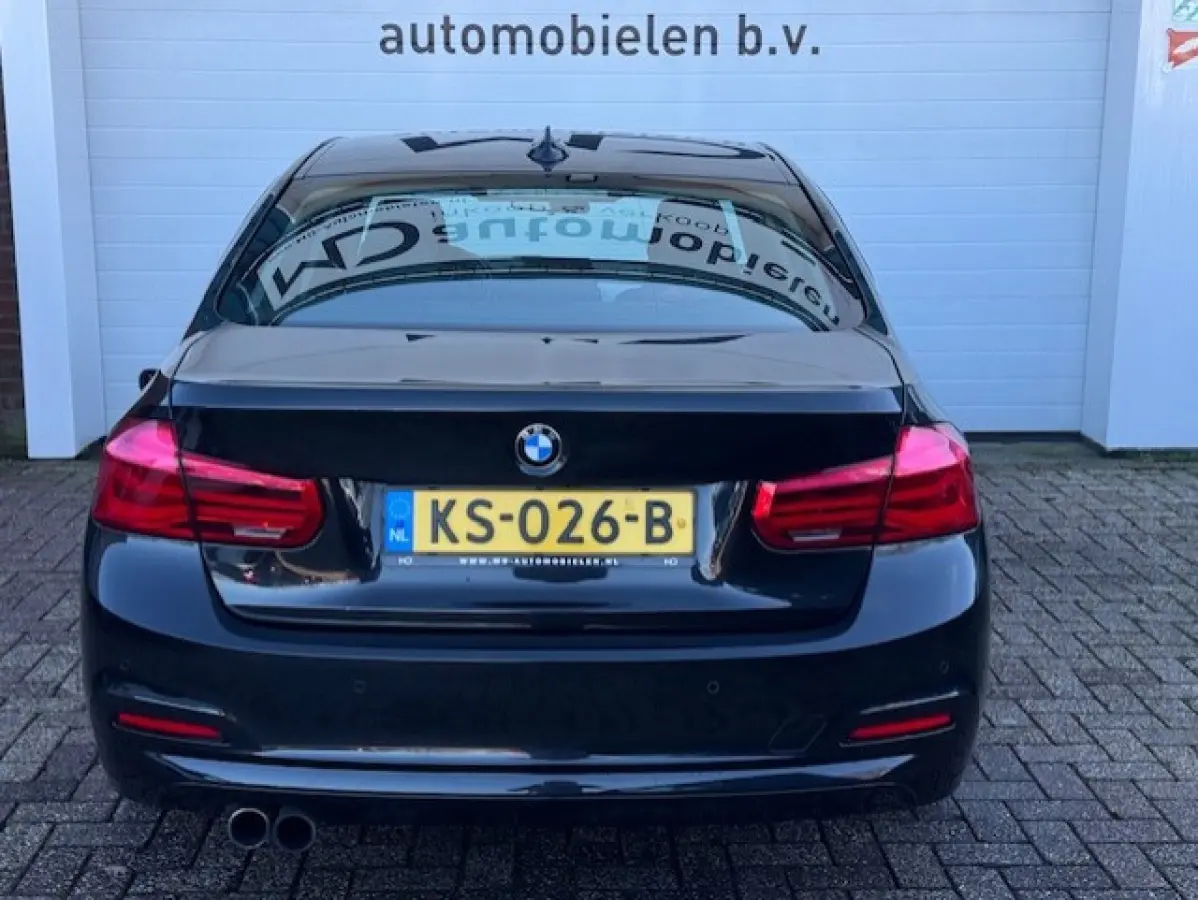 330e Centennial Executive - Dealer onderhouden