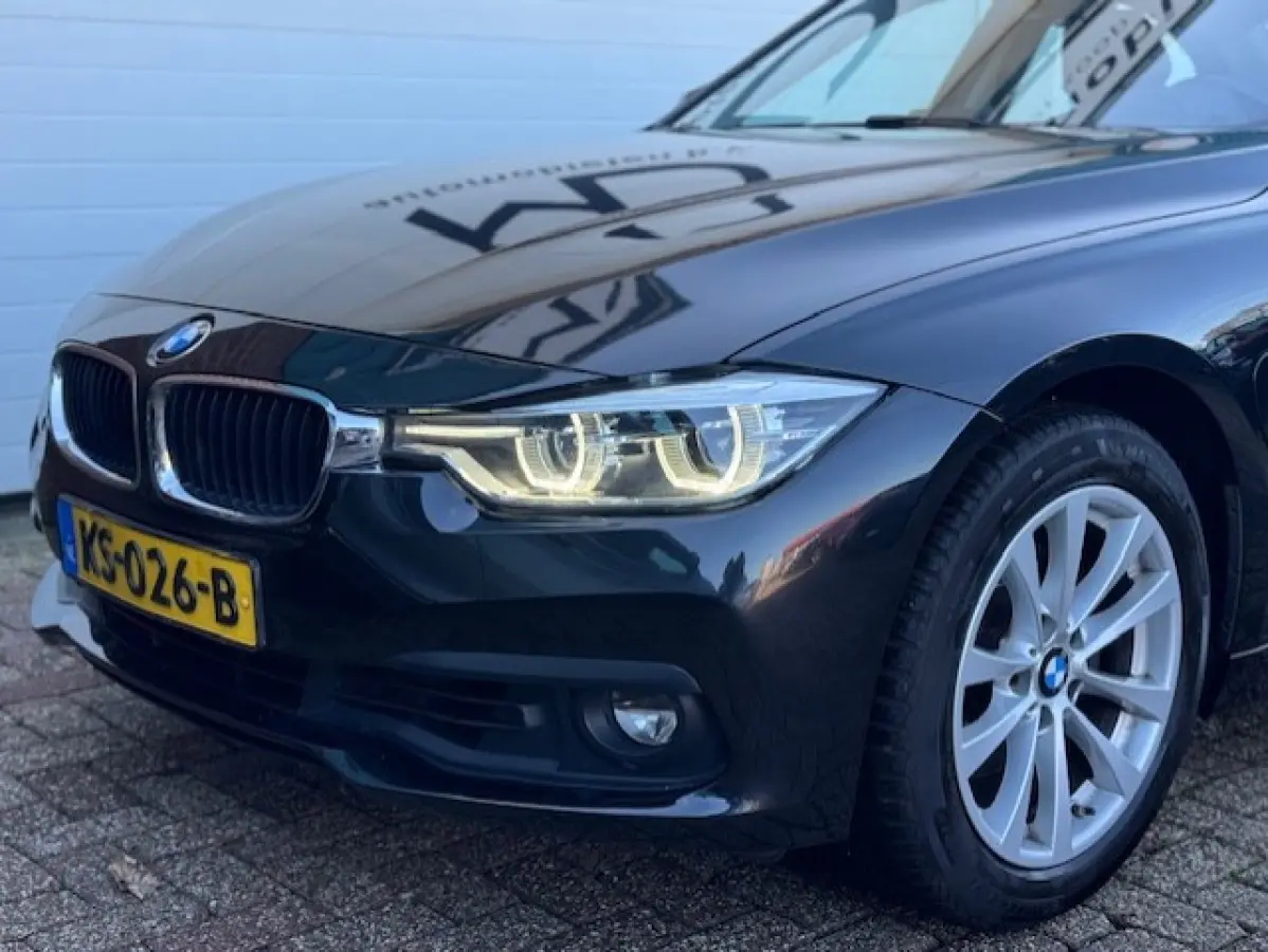 330e Centennial Executive - Dealer onderhouden