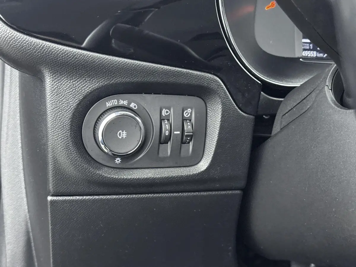 100pk Elegance | 1ste eigenaar | Camera | Dodehoekdetectie | Armsteun | LEER/Stof | AppleCarPlay/Android