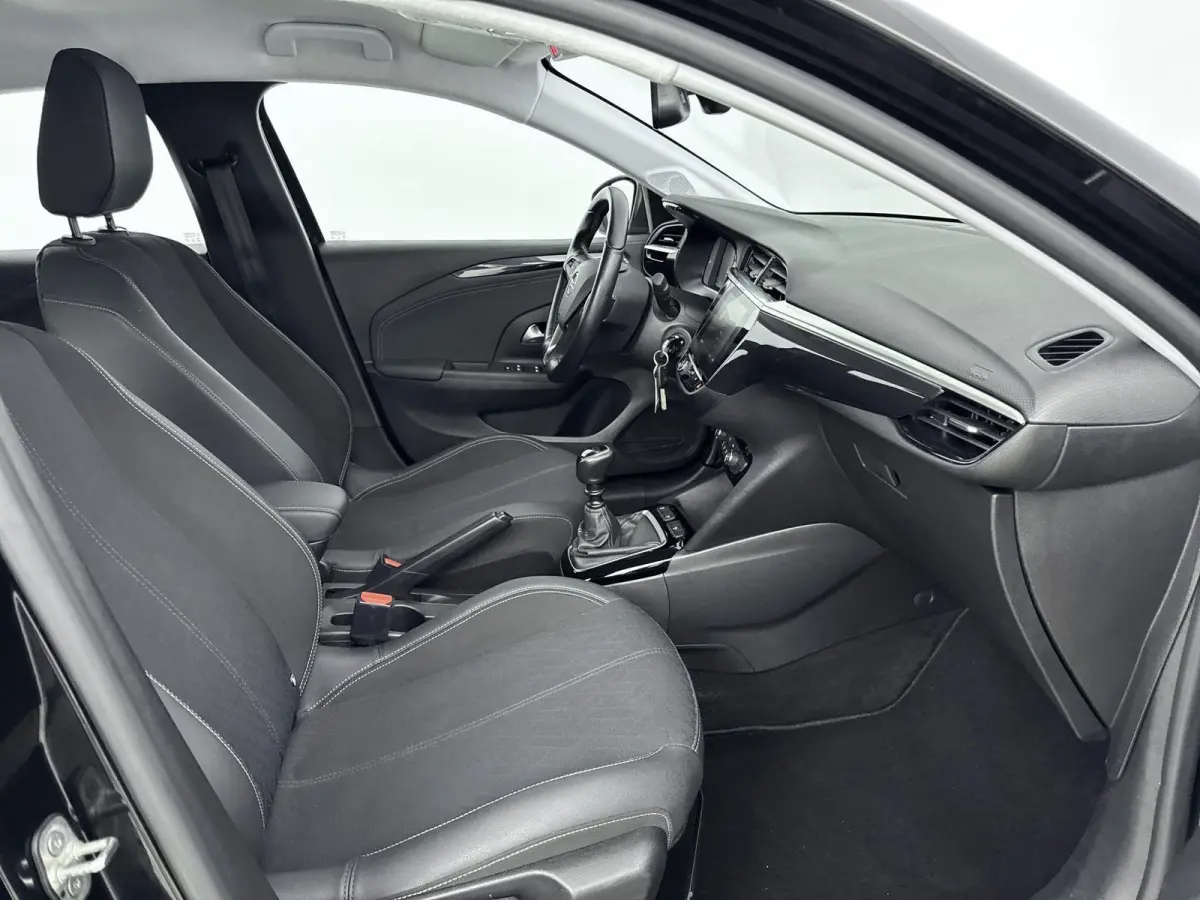100pk Elegance | 1ste eigenaar | Camera | Dodehoekdetectie | Armsteun | LEER/Stof | AppleCarPlay/Android
