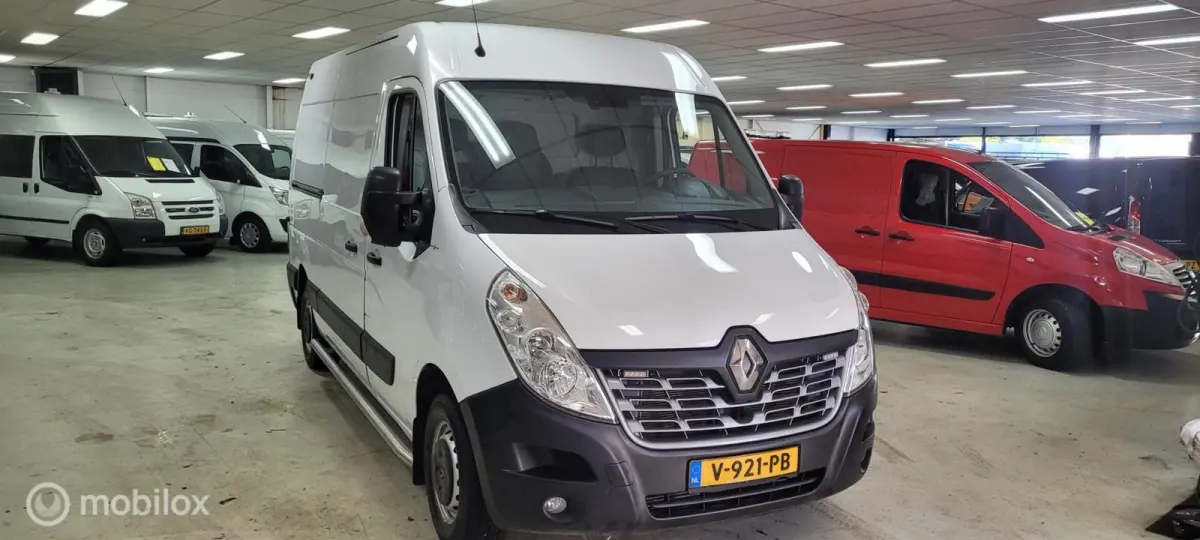 bestel T33 2.3 dCi L2H2 met 111.000 km
