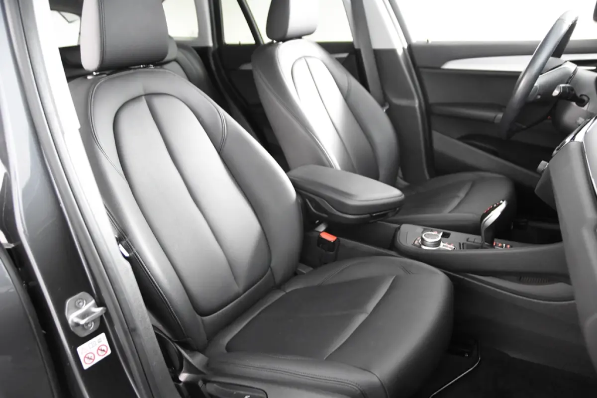 sDrive18i X-Line *1ste Eigenaar*Leer*Navigatie*Stoelverwarming*