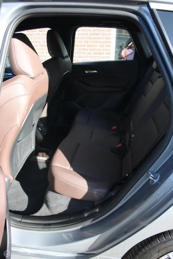 M onderstel, DAB, Wide screen 225e xDrive M sport, M onderstel, DAB, Wide screen