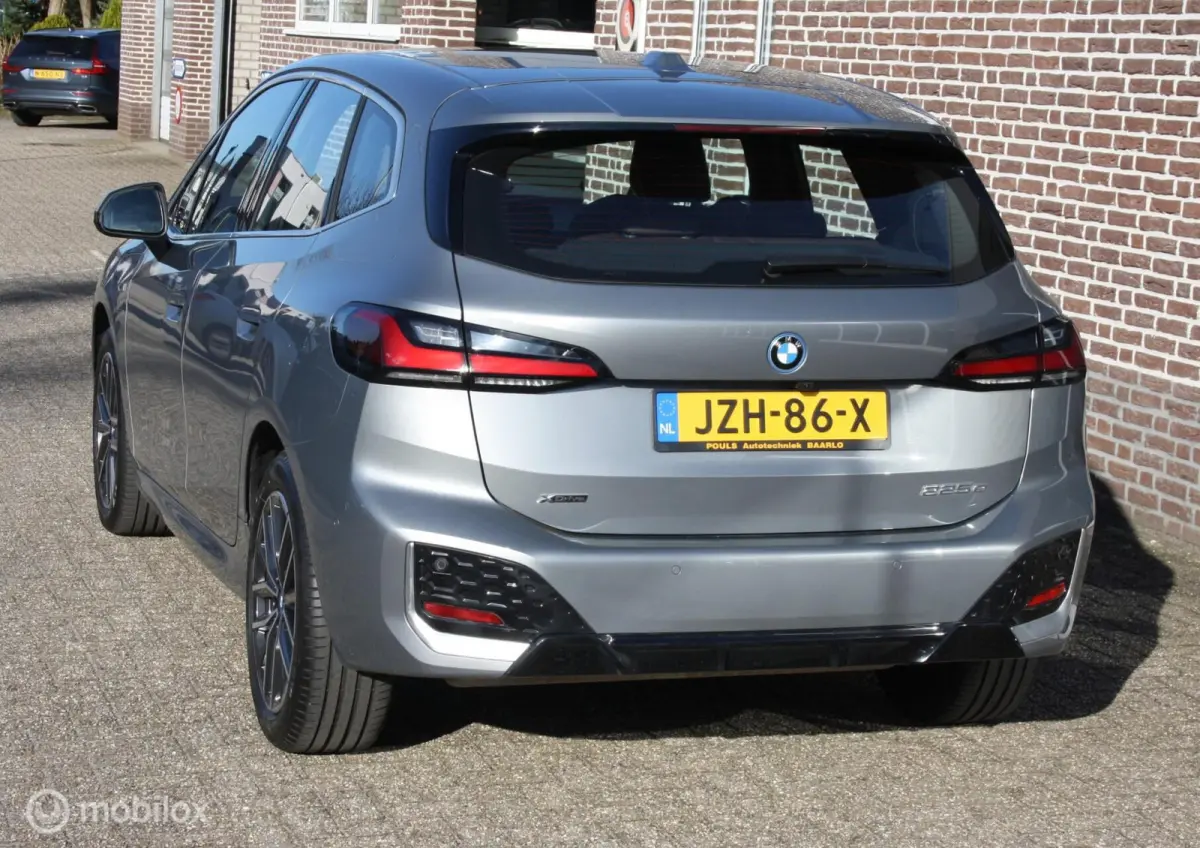 M onderstel, DAB, Wide screen 225e xDrive M sport, M onderstel, DAB, Wide screen
