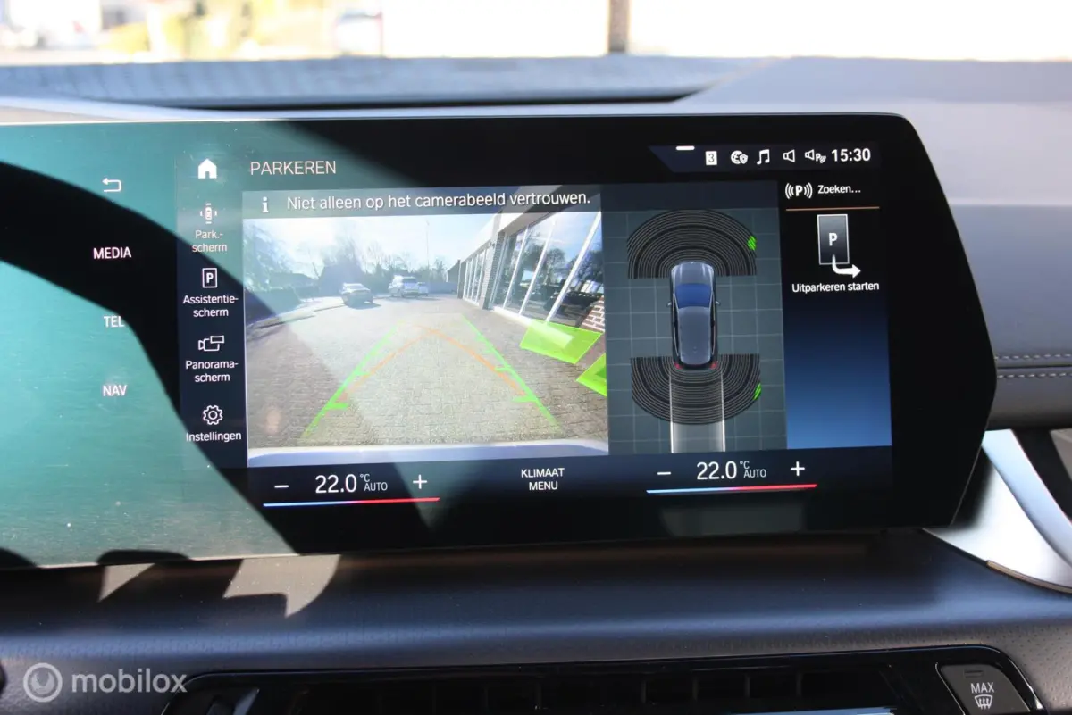 M onderstel, DAB, Wide screen 225e xDrive M sport, M onderstel, DAB, Wide screen