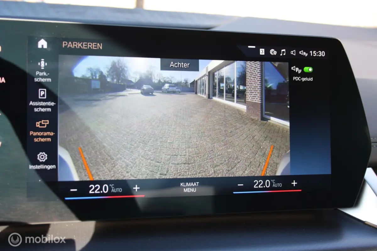 M onderstel, DAB, Wide screen 225e xDrive M sport, M onderstel, DAB, Wide screen