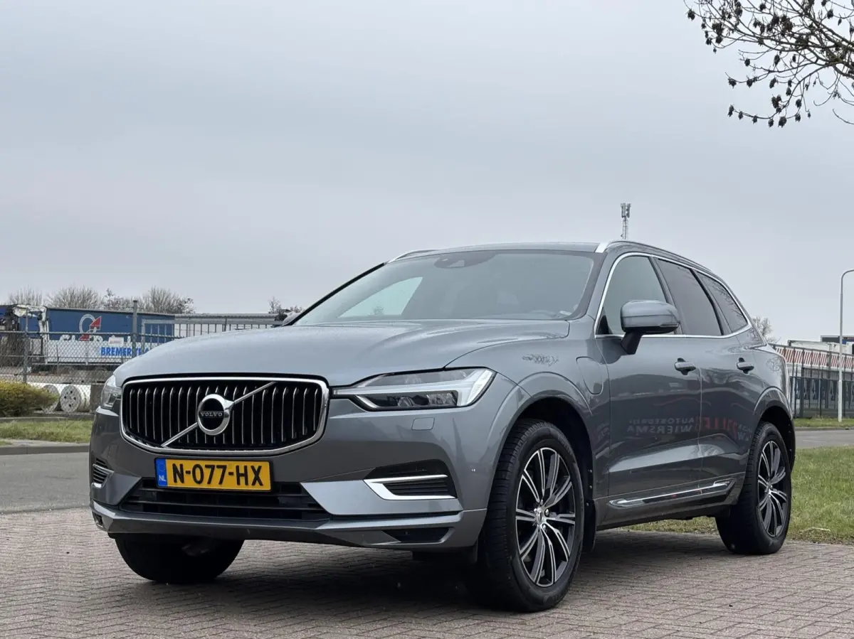 2.0 T8 Twin Engine AWD Inscription pano acc leder