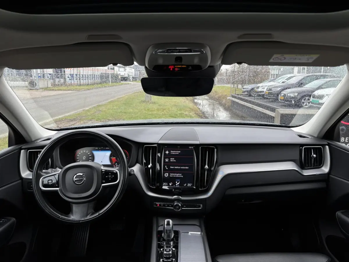 2.0 T8 Twin Engine AWD Inscription pano acc leder