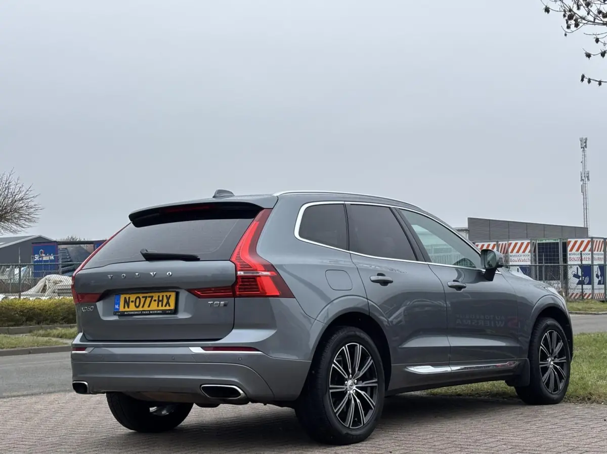 2.0 T8 Twin Engine AWD Inscription pano acc leder