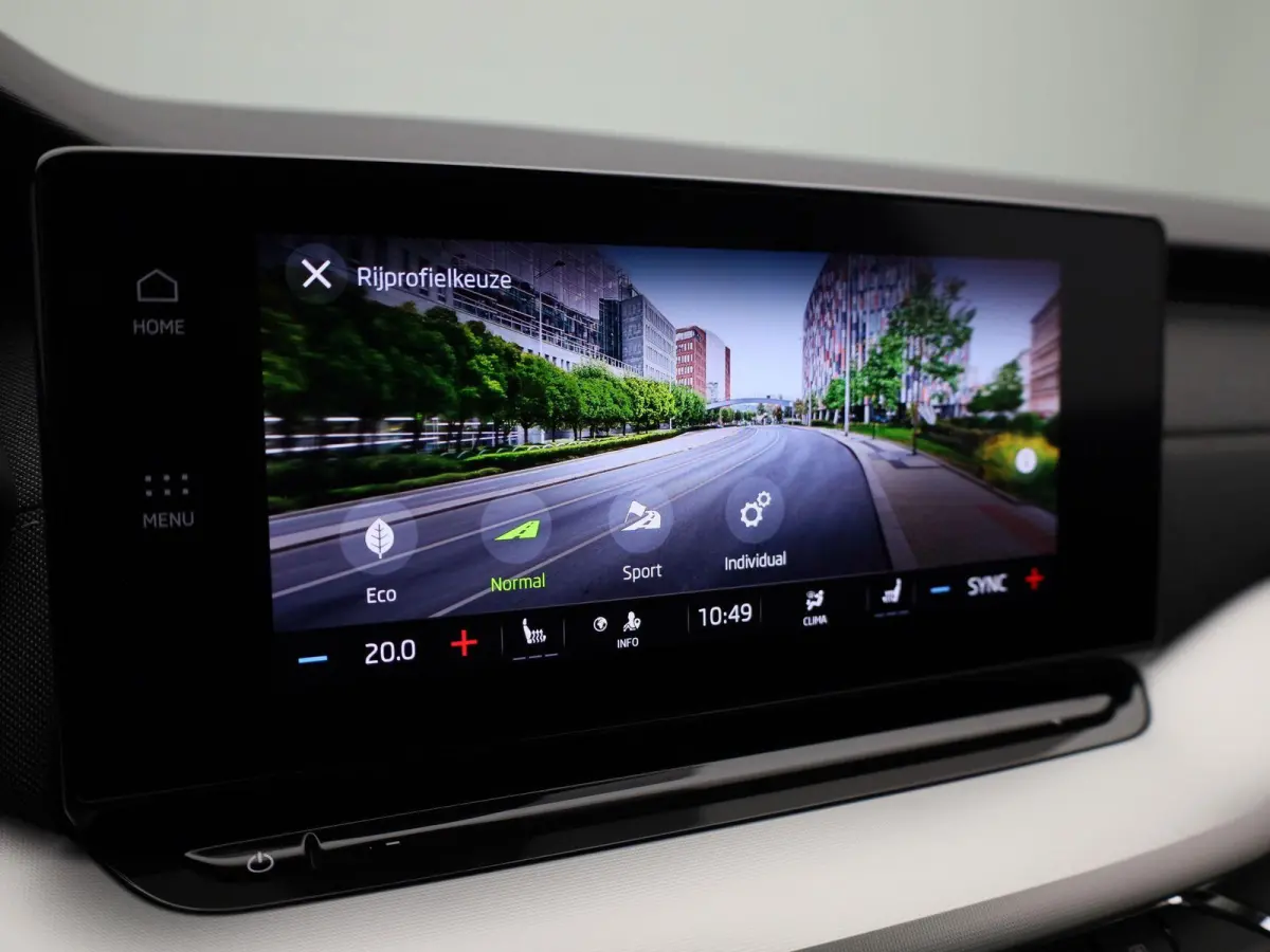 1.0 e-TSI Business Edition Plus | Automaat | Apple Carplay/Android Auto | Parkeersensoren | Cruise Control | Stoelverwarming | Sfeerverlichting |