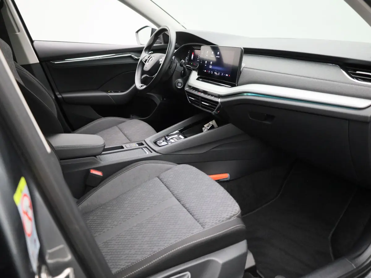 1.0 e-TSI Business Edition Plus | Automaat | Apple Carplay/Android Auto | Parkeersensoren | Cruise Control | Stoelverwarming | Sfeerverlichting |