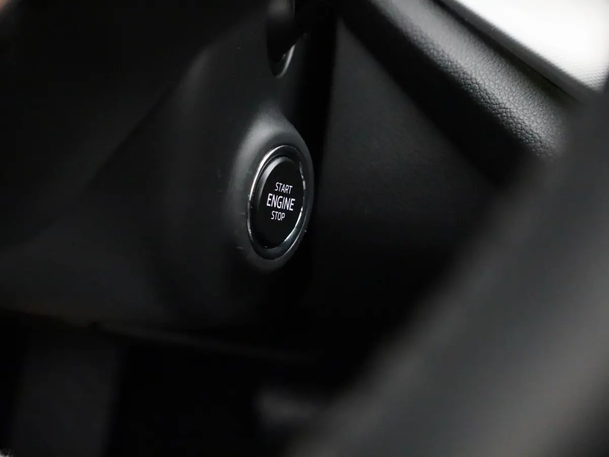 1.0 e-TSI Business Edition Plus | Automaat | Apple Carplay/Android Auto | Parkeersensoren | Cruise Control | Stoelverwarming | Sfeerverlichting |