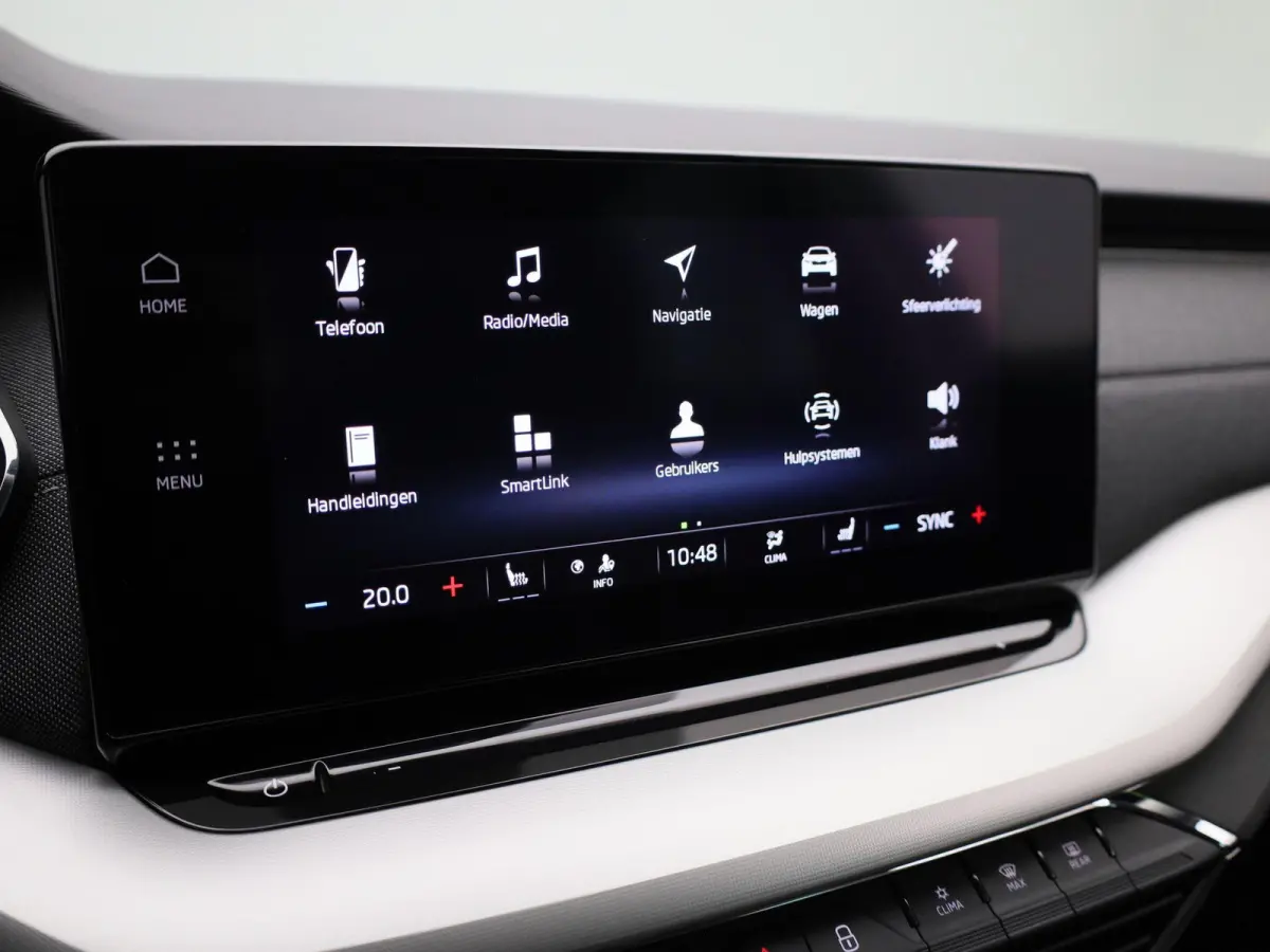 1.0 e-TSI Business Edition Plus | Automaat | Apple Carplay/Android Auto | Parkeersensoren | Cruise Control | Stoelverwarming | Sfeerverlichting |