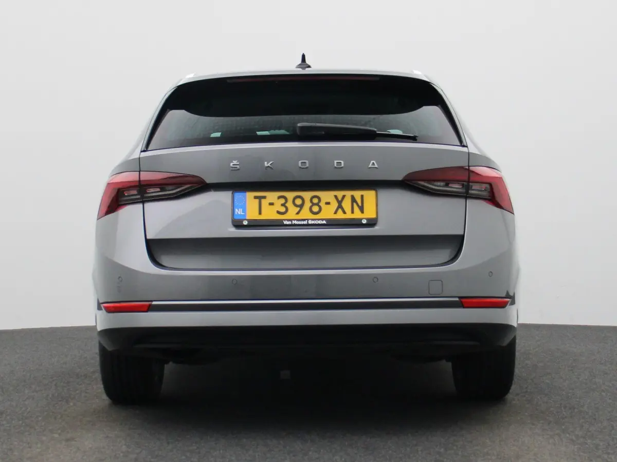 1.0 e-TSI Business Edition Plus | Automaat | Apple Carplay/Android Auto | Parkeersensoren | Cruise Control | Stoelverwarming | Sfeerverlichting |