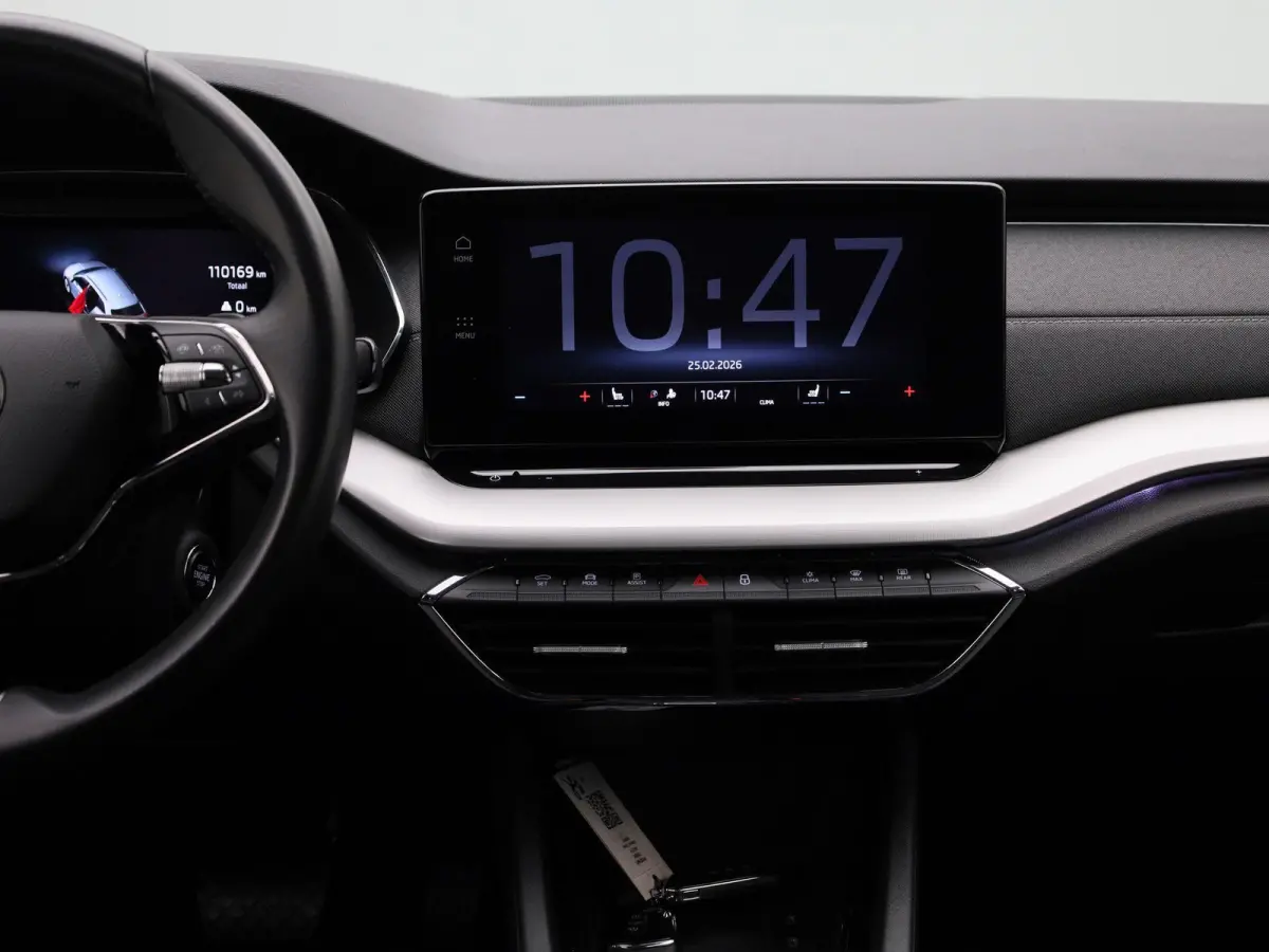 1.0 e-TSI Business Edition Plus | Automaat | Apple Carplay/Android Auto | Parkeersensoren | Cruise Control | Stoelverwarming | Sfeerverlichting |