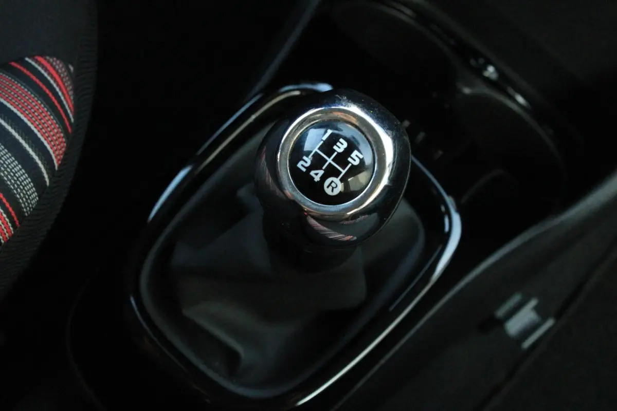 1.0 VTi Shine Airco Bluetooth 5-deurs ORG NL Carplay*