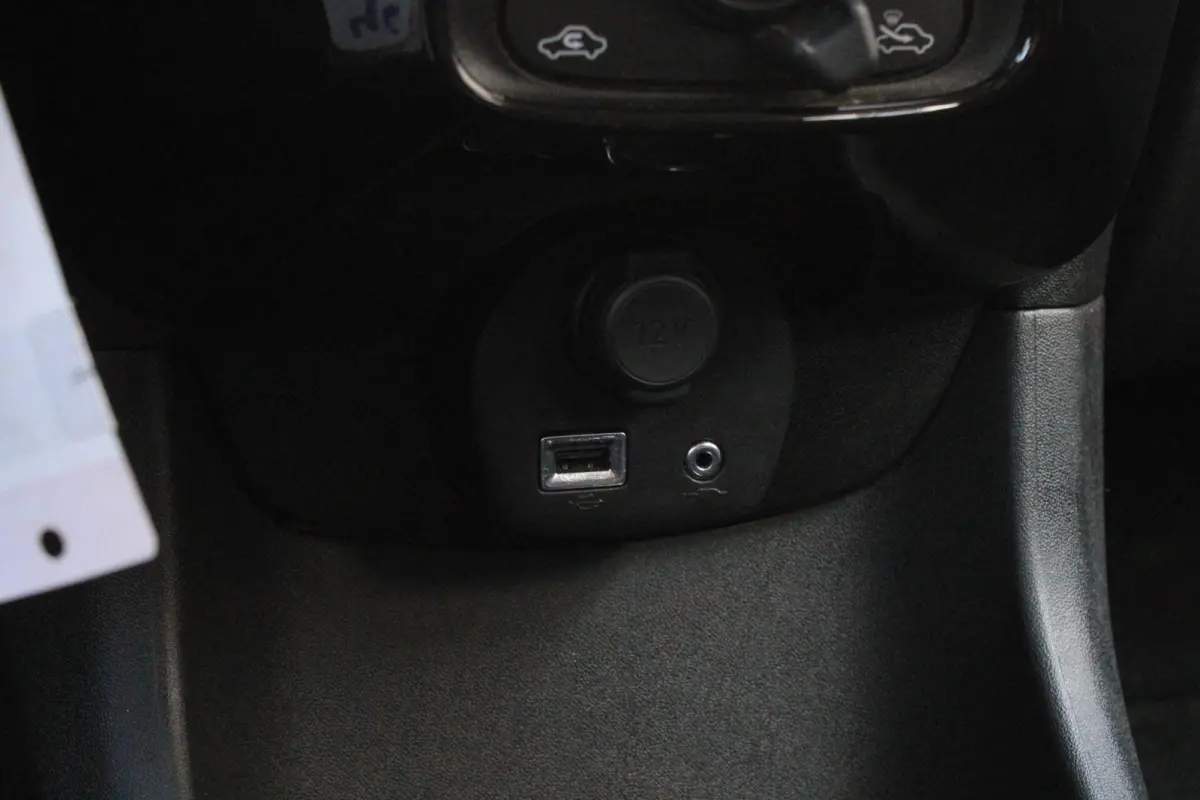 1.0 VTi Shine Airco Bluetooth 5-deurs ORG NL Carplay*