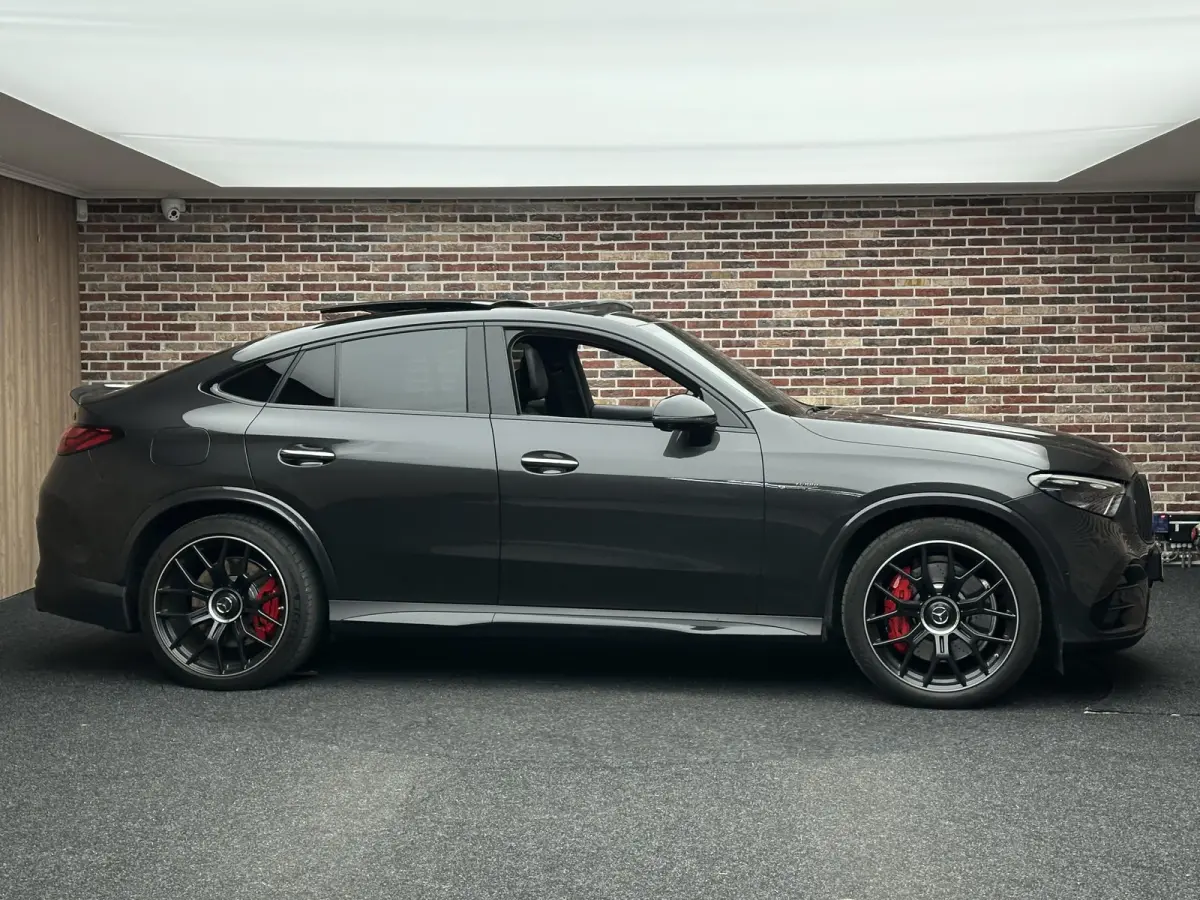 AMG 63 S E Performance Night Edition Pano Carbon Memory Burmeister