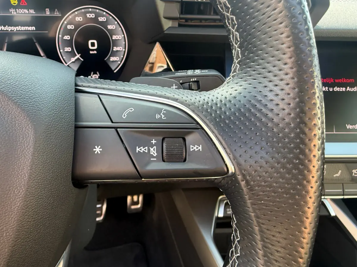 40 TFSI e Advanced edition, S-line, Panoramadak, SOH 91.6% Stoelverwarming, Apple Carplay/Android