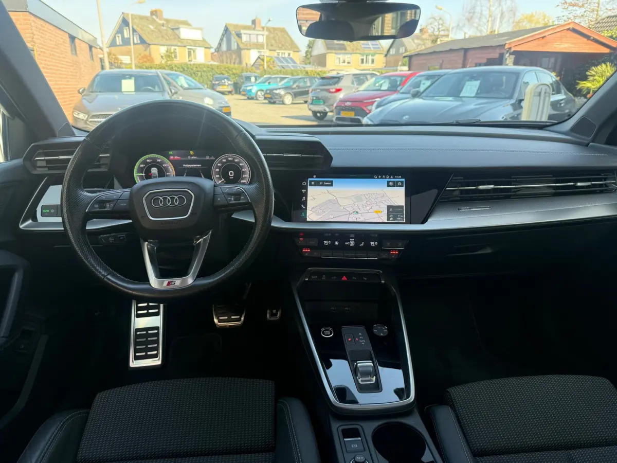 40 TFSI e Advanced edition, S-line, Panoramadak, SOH 91.6% Stoelverwarming, Apple Carplay/Android