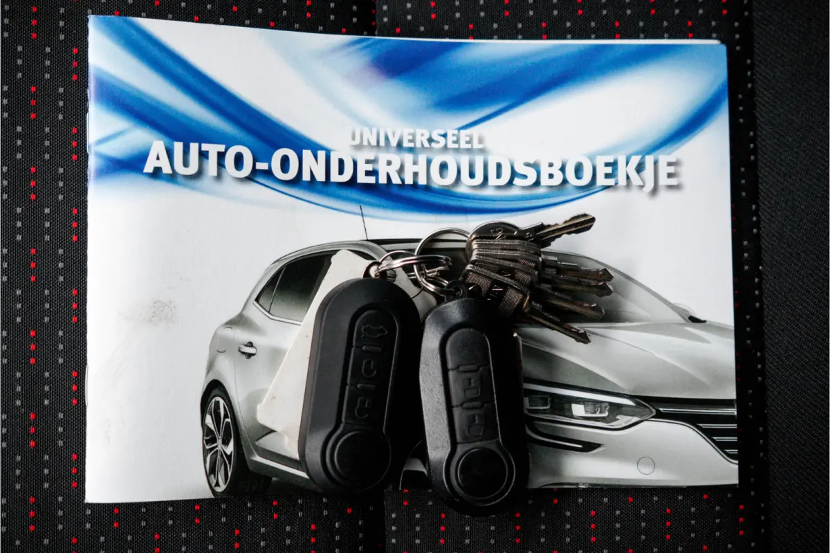 **2.0 BlueHDi | Bakwagen | Uniek laadsysteem | Camera | Cruise | Navi | Airco**