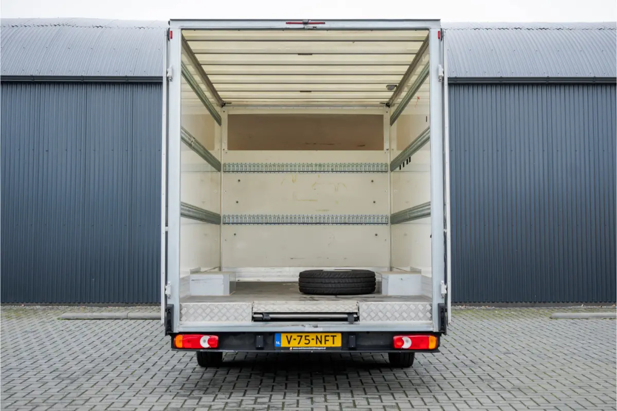 **2.0 BlueHDi | Bakwagen | Uniek laadsysteem | Camera | Cruise | Navi | Airco**