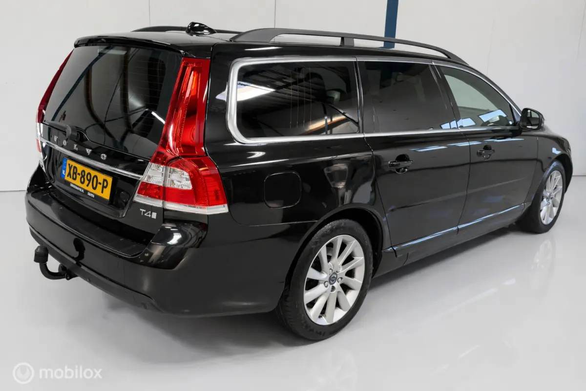 2.0 T4 Dynamic Edition ADAPTIVE CRUISE / NAVI