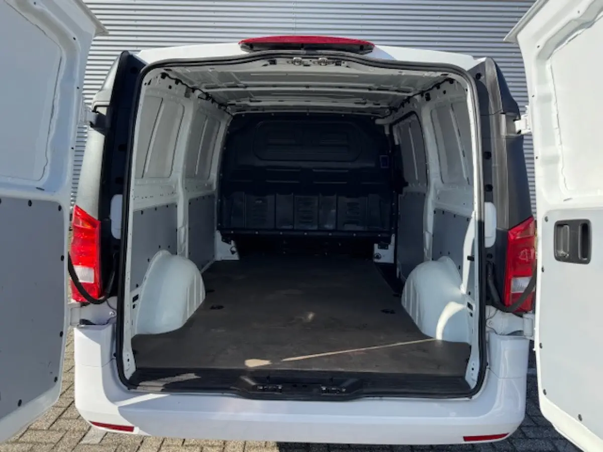 114 CDI Lang,Cruisecontrol,Navigatie,Camera,Lm-velgen, Bluetooth,