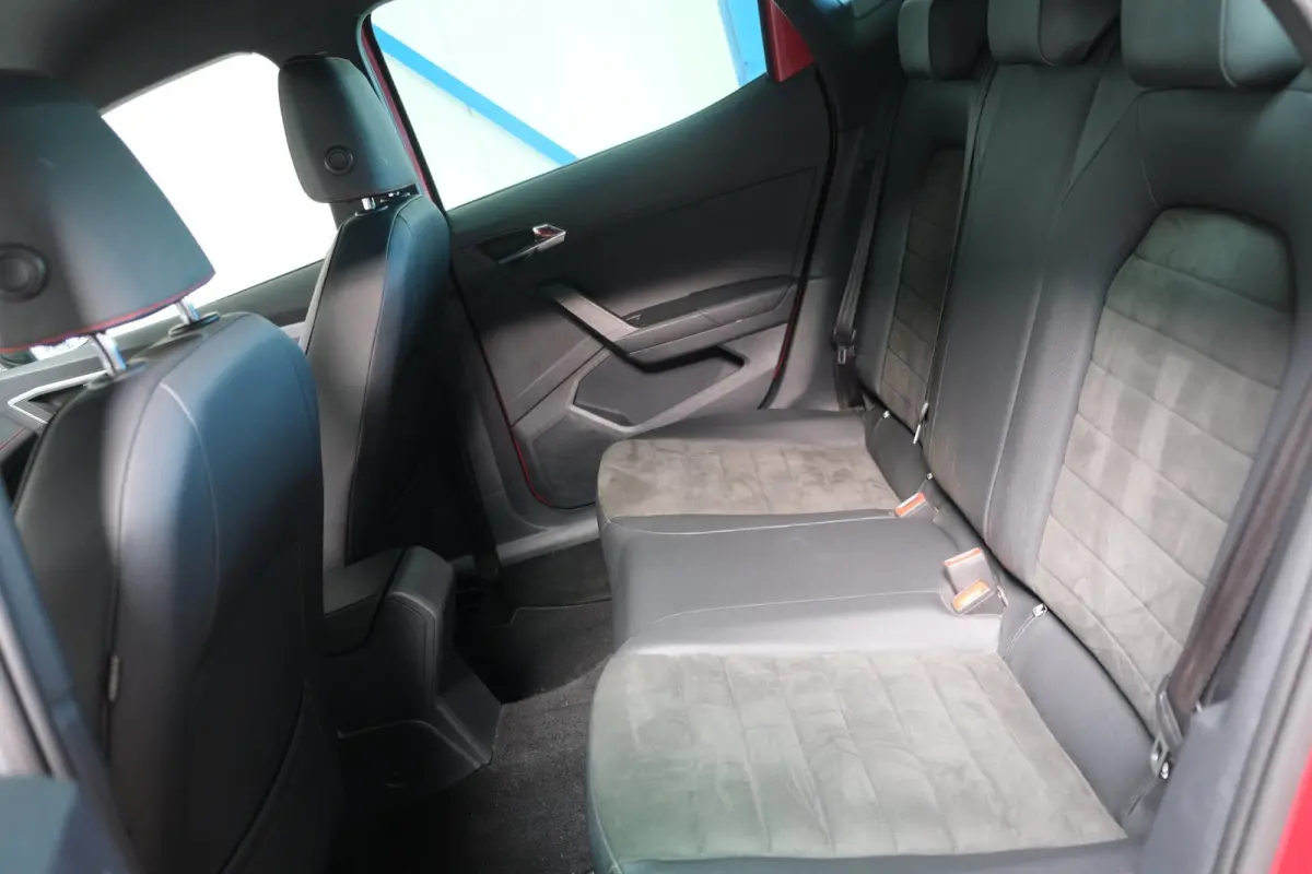 1.0 TSI FR Business Intense Plus - N.A.P. Airco, Navi, Carplay, Camera, Virtual Cockpit, Trekhaak.