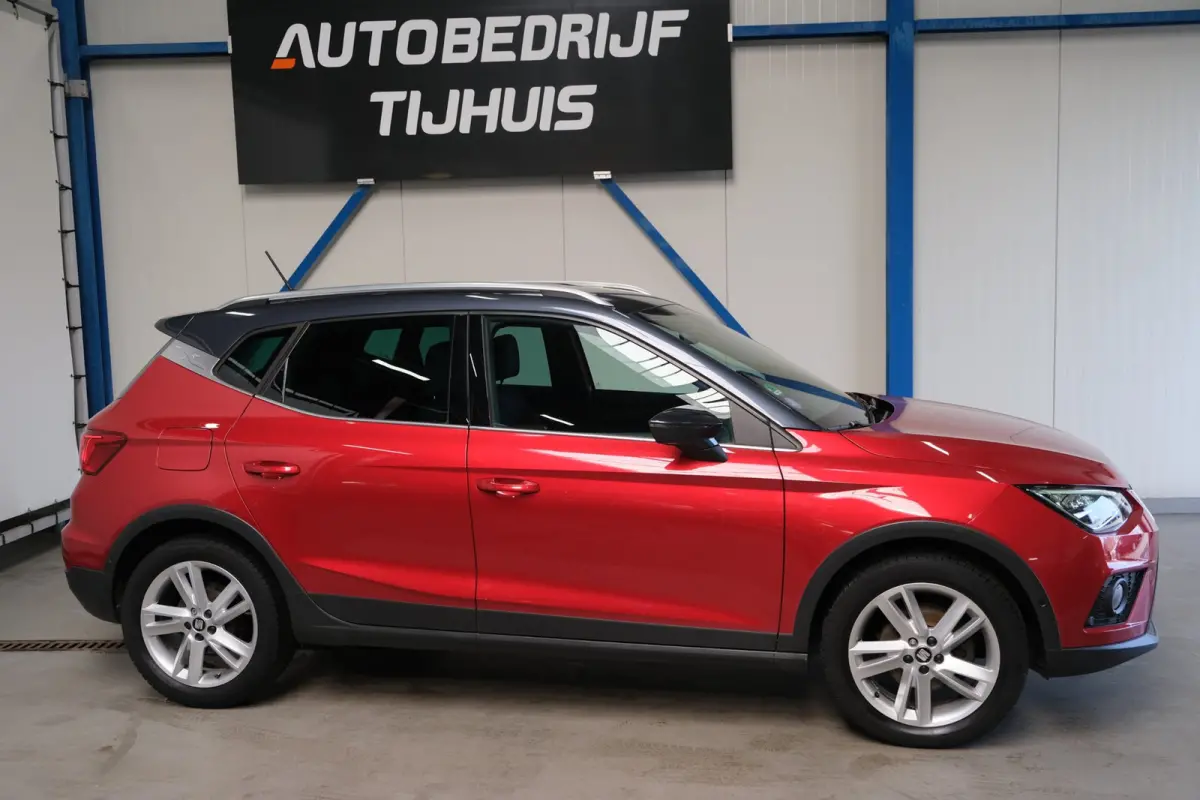 1.0 TSI FR Business Intense Plus - N.A.P. Airco, Navi, Carplay, Camera, Virtual Cockpit, Trekhaak.