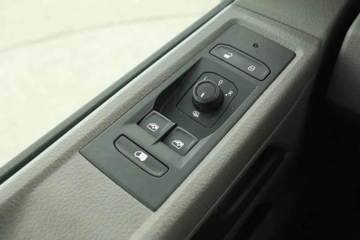 2.0 150PK TDI L1H1 | Automaat | Airco | Cruise | Carplay | Stoelverw. | Parkeersens.