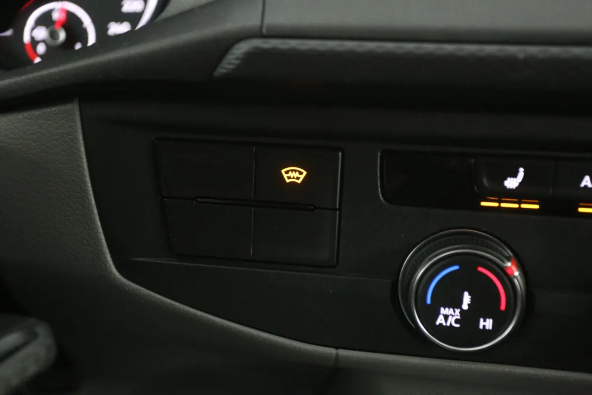2.0 TDI 150PK L1H1 | Automaat | Airco | Cruise | Carplay | Parkeersens. | Stoelverw.