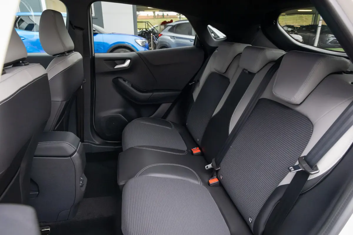 1.0 EcoBoost Sound Edition | High end B&O audio | Cruise adaptief | Matrix LED | Stuur/stoel/voorruit verwarming | Elektrisch bedienbare achterklep | Achteruitrijcamera | Afwijkende dakkleur